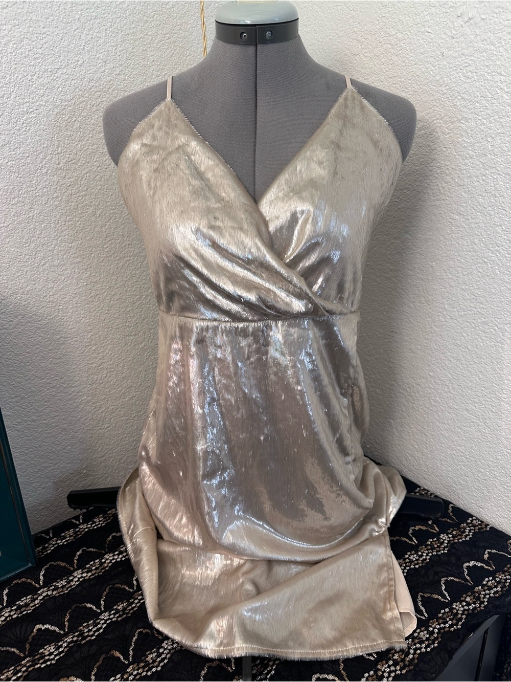 4SI3NNA Metallic Champagne Mini Dress